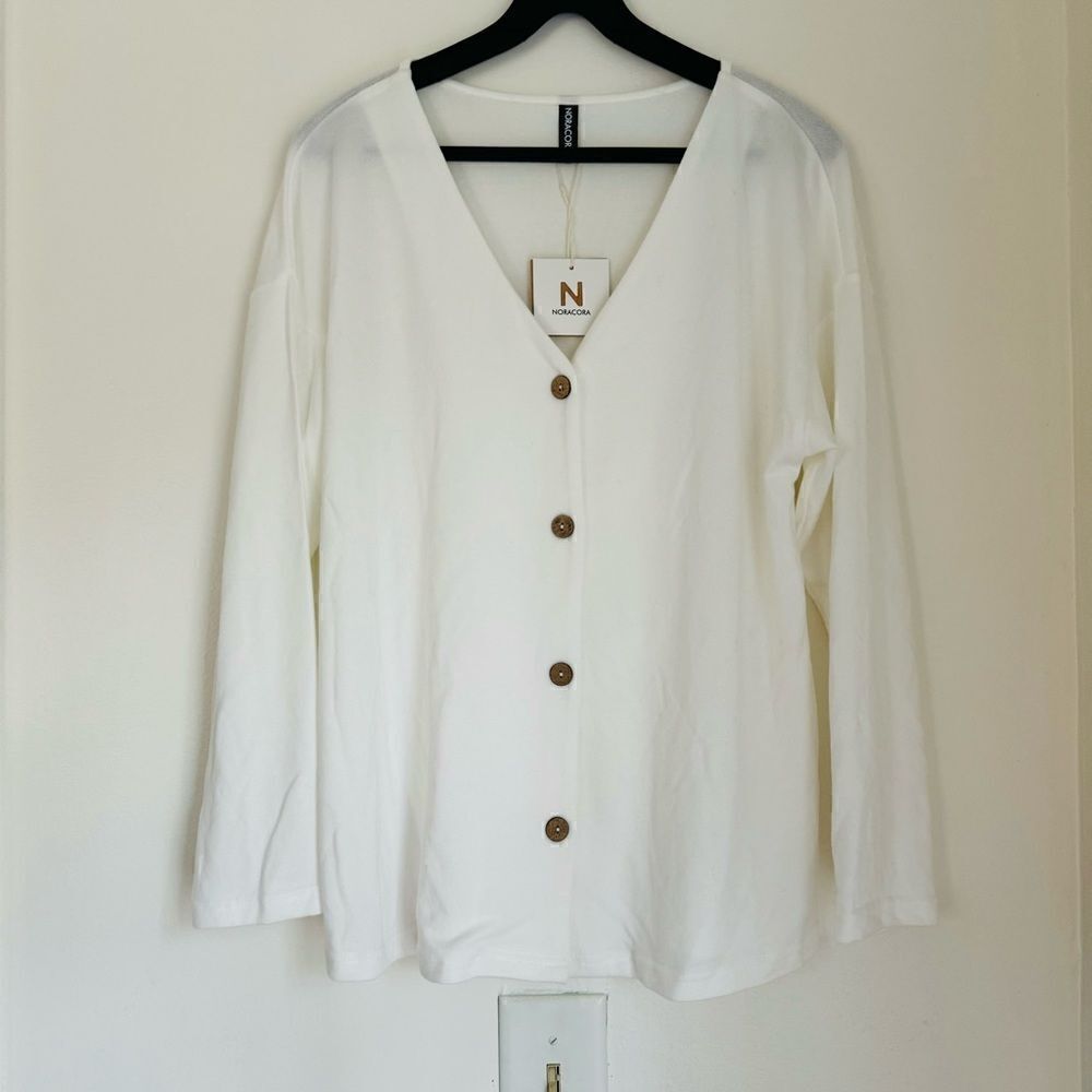 NORACORA White Button Down Cardigan Size Large